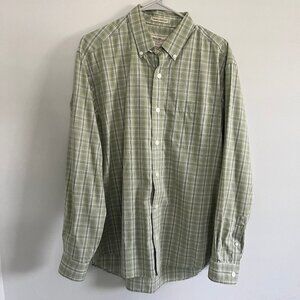 Eddie Bauer Medium Green Plaid Long Sleeve Button Up ShirtMens Wrinkle Resistant